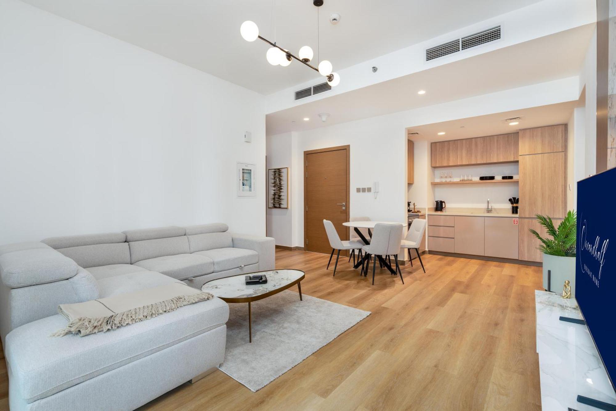 Apartment Elite Near Mall