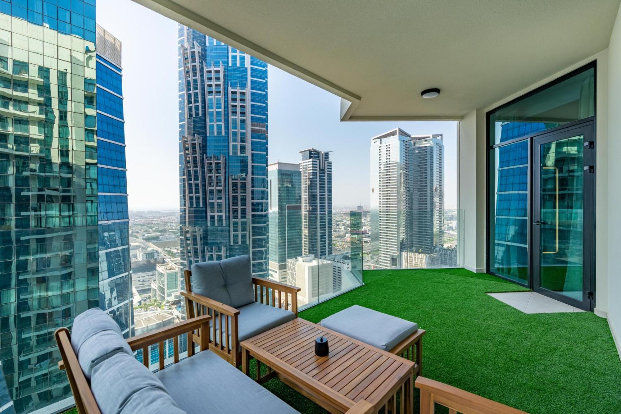 Apartment Elite Near Mall *
